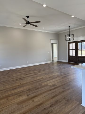 725 Knight Campground Rd, Shelbyville, TN 37160