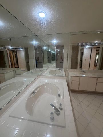 2880 Gettysburg Lane, West Palm Beach, FL 33409