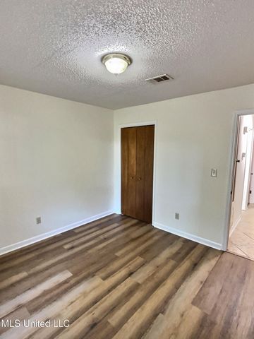 9216 Point Aux Chenes Road, Ocean Springs, MS 39564