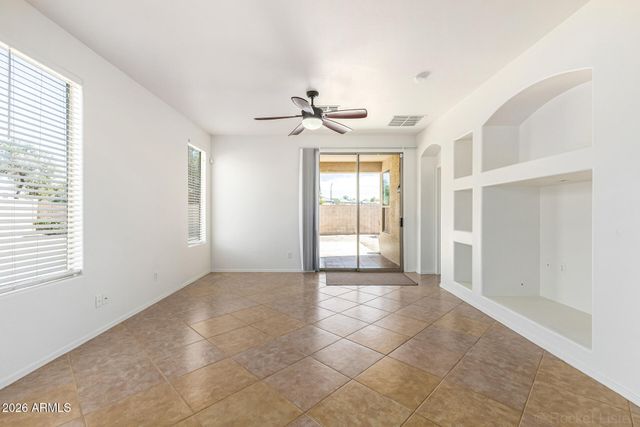 10205 W FLORENCE Avenue, Tolleson, AZ 85353