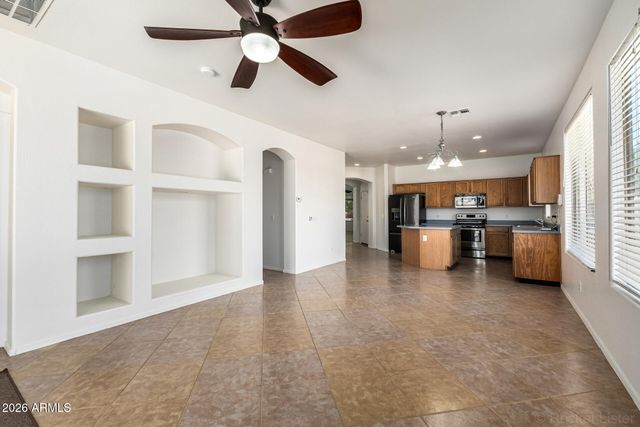 10205 W FLORENCE Avenue, Tolleson, AZ 85353