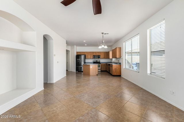 10205 W FLORENCE Avenue, Tolleson, AZ 85353