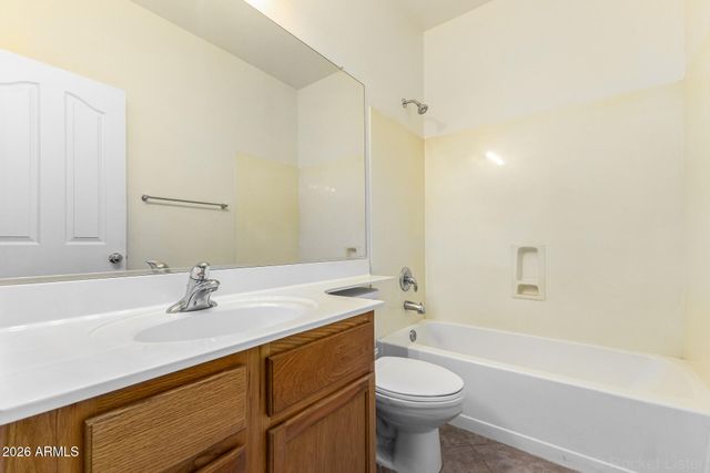 10205 W FLORENCE Avenue, Tolleson, AZ 85353