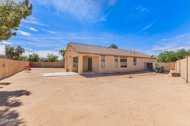 10205 W FLORENCE Avenue, Tolleson, AZ 85353