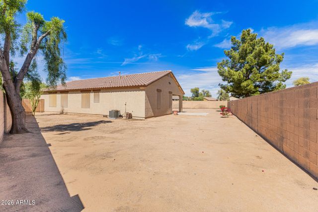 10205 W FLORENCE Avenue, Tolleson, AZ 85353