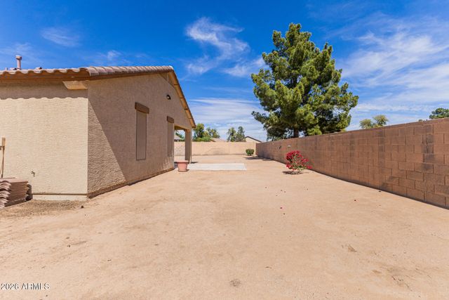 10205 W FLORENCE Avenue, Tolleson, AZ 85353