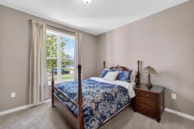 4419 Eagle Ridge Lane, Windsor, WI 53598