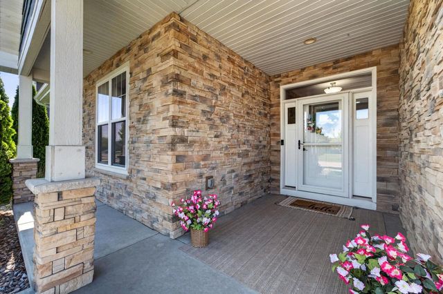 4419 Eagle Ridge Lane, Windsor, WI 53598