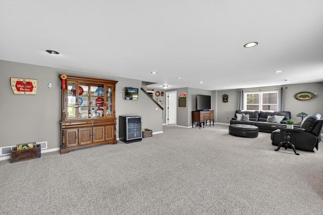 4419 Eagle Ridge Lane, Windsor, WI 53598