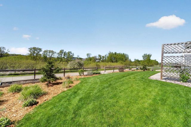 4419 Eagle Ridge Lane, Windsor, WI 53598