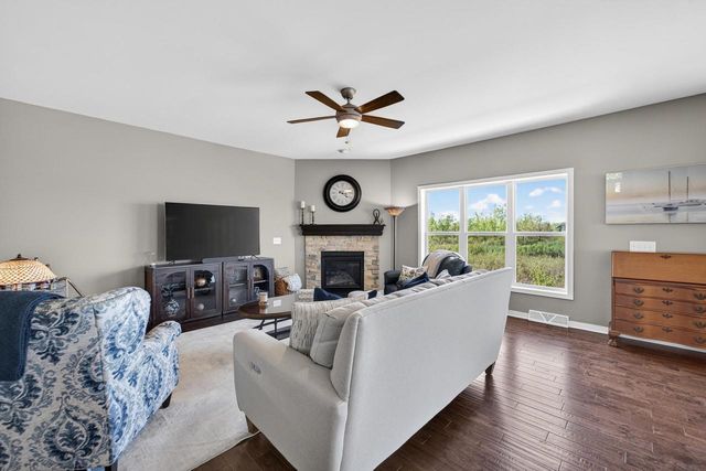 4419 Eagle Ridge Lane, Windsor, WI 53598