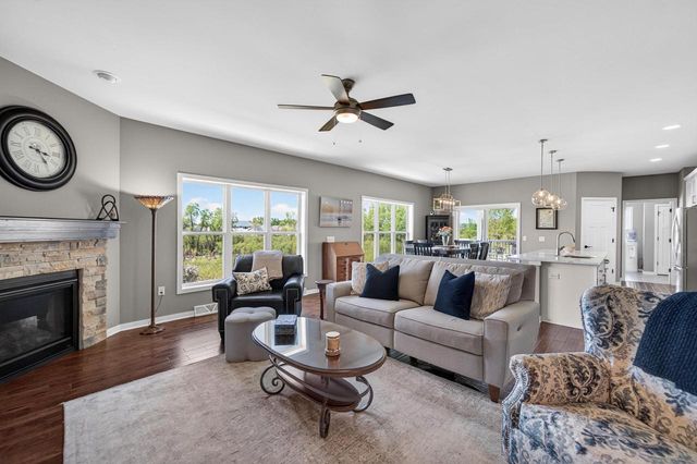 4419 Eagle Ridge Lane, Windsor, WI 53598