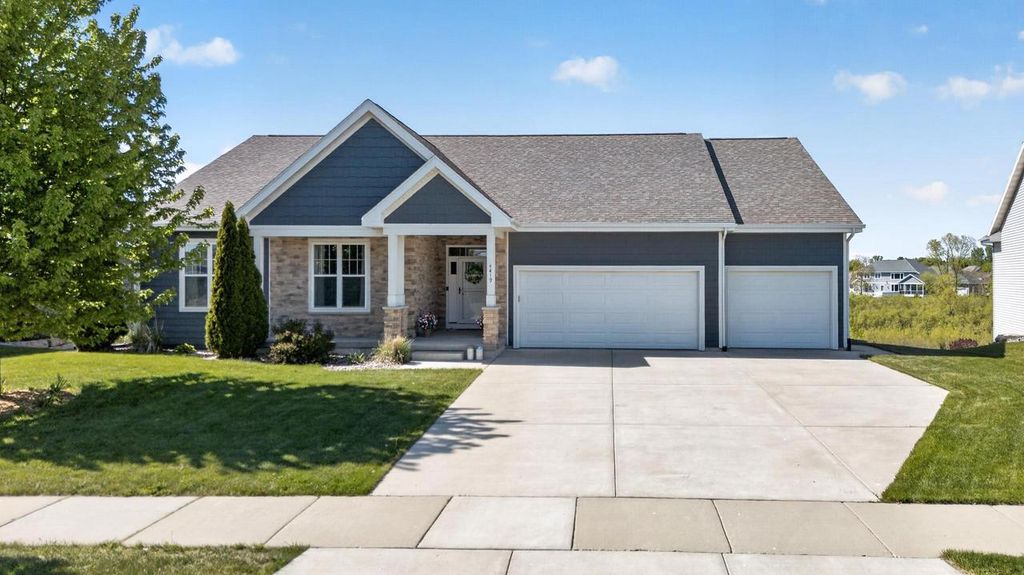 4419 Eagle Ridge Lane, Windsor, WI 53598