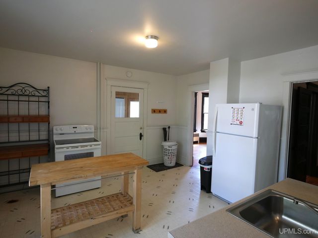 1115 Summit Street, Hancock, MI 49930