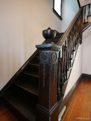 1115 Summit Street, Hancock, MI 49930