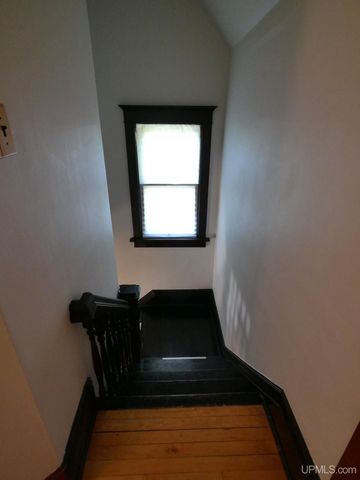 1115 Summit Street, Hancock, MI 49930