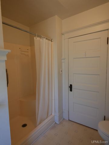 1115 Summit Street, Hancock, MI 49930