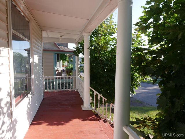 1115 Summit Street, Hancock, MI 49930