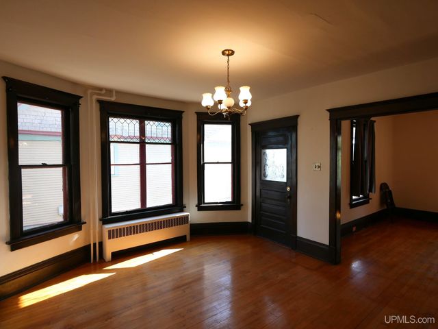 1115 Summit Street, Hancock, MI 49930