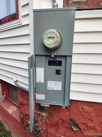 1115 Summit Street, Hancock, MI 49930