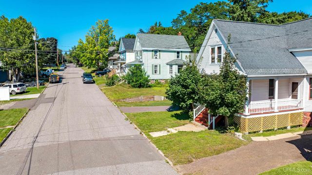 1115 Summit Street, Hancock, MI 49930