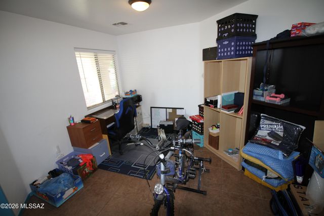 39166 Rodeo Buckle Drive, Tucson, AZ 85739