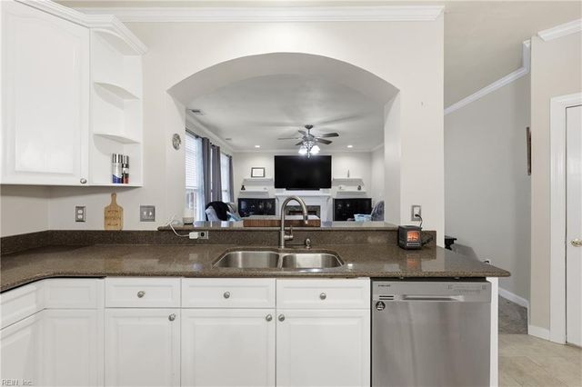 1501 James LNDG, Chesapeake, VA 23321