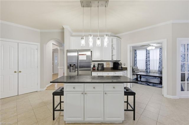 1501 James LNDG, Chesapeake, VA 23321