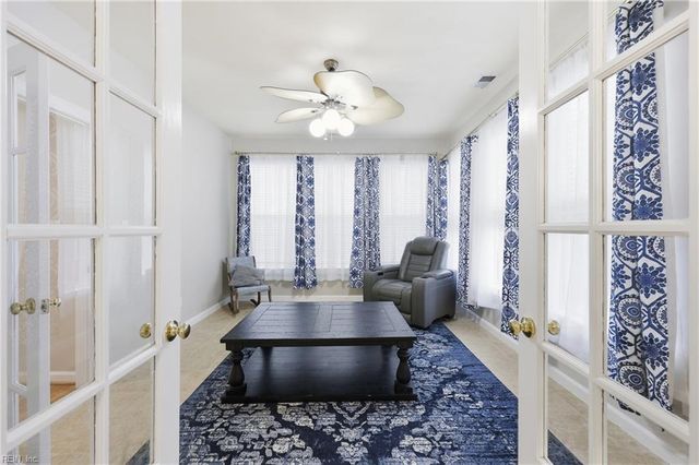 1501 James LNDG, Chesapeake, VA 23321