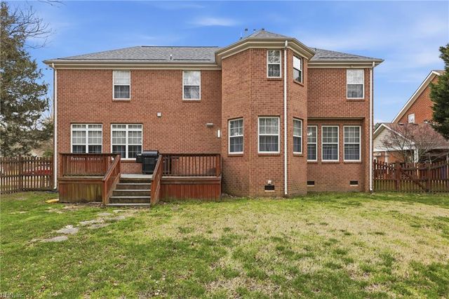 1501 James LNDG, Chesapeake, VA 23321