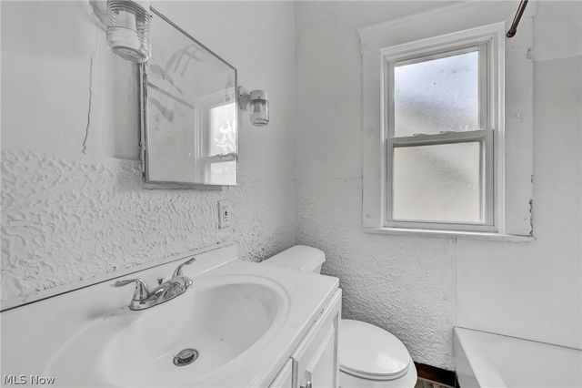 880 Stevenson Road, Cleveland, OH 44110