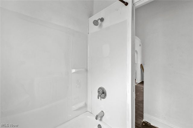 880 Stevenson Road, Cleveland, OH 44110