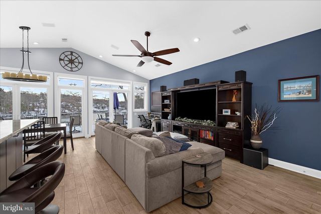 1627 LAKEWOOD RD, Pasadena, MD 21122