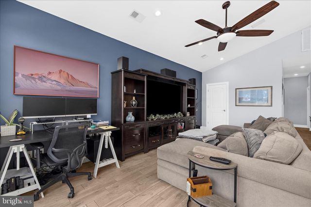 1627 LAKEWOOD RD, Pasadena, MD 21122