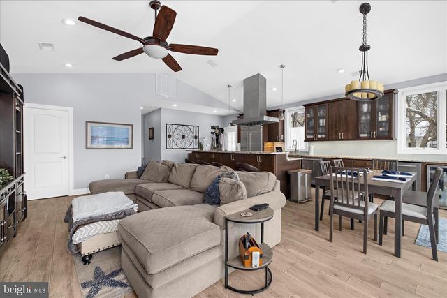 1627 LAKEWOOD RD, Pasadena, MD 21122