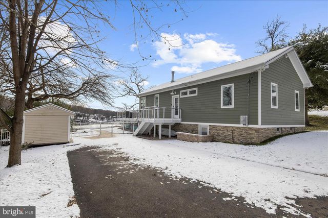 1627 LAKEWOOD RD, Pasadena, MD 21122