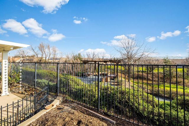 6031 Creekberry Way, El Dorado Hills, CA 95762