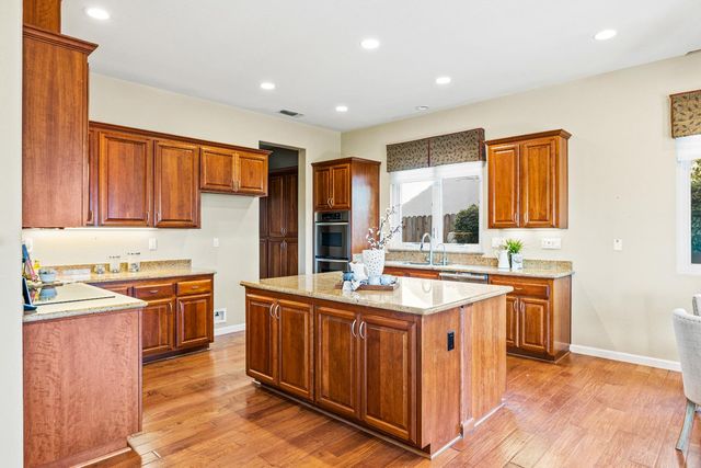 6031 Creekberry Way, El Dorado Hills, CA 95762