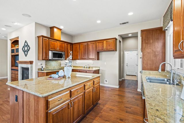 6031 Creekberry Way, El Dorado Hills, CA 95762