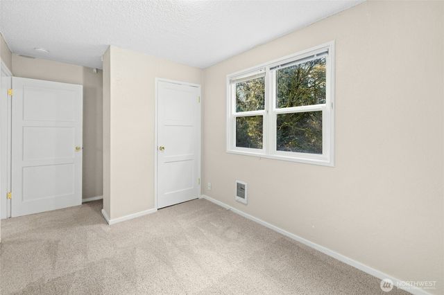 5726 5728 Tracyton Boulevard NW, Bremerton, WA 98311