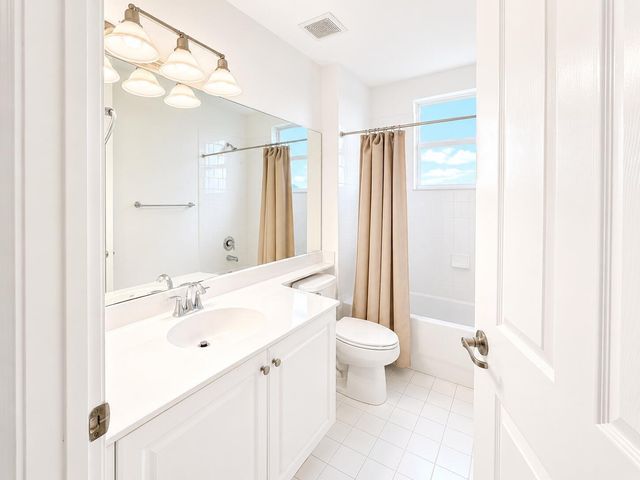 3600 Oaks Clubhouse Drive 501, Pompano Beach, FL 33069