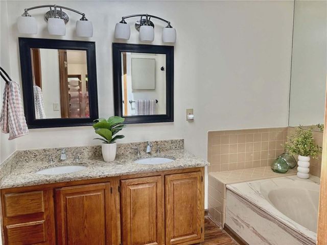 340 Farm Path, Roswell, GA 30075