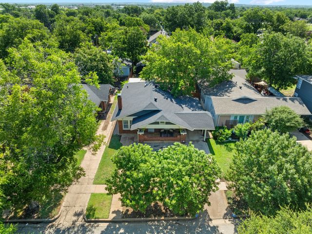 3233 Lipscomb Street, Fort Worth, TX 76110