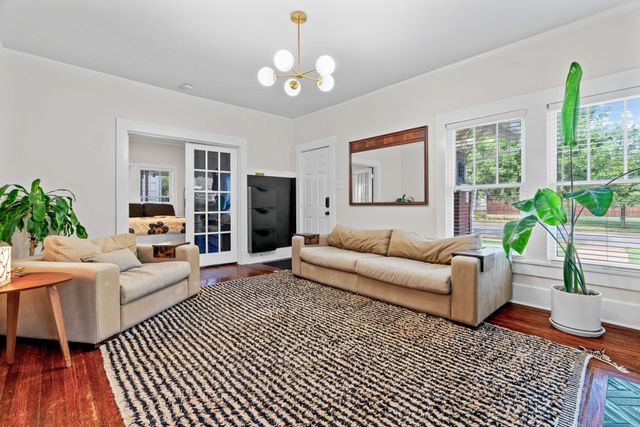 3233 Lipscomb Street, Fort Worth, TX 76110