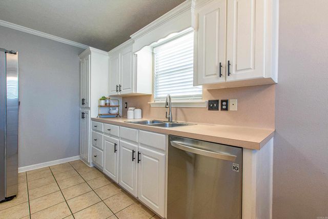 3 Sunrise Lane, Ward, AR 72176