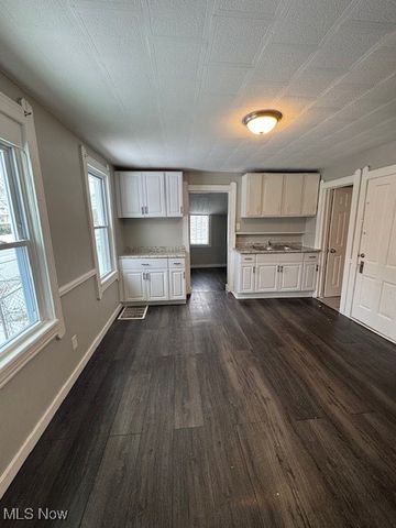 3162 W 43 Street, Cleveland, OH 44109