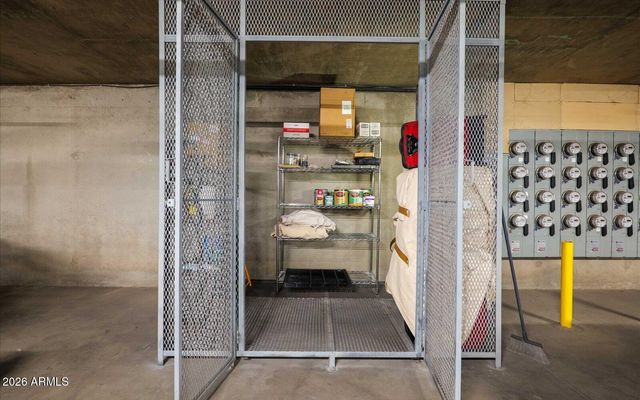 5350 E DEER VALLEY Drive 1250, Phoenix, AZ 85054