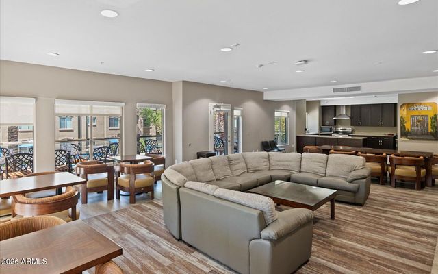 5350 E DEER VALLEY Drive 1250, Phoenix, AZ 85054