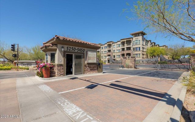 5350 E DEER VALLEY Drive 1250, Phoenix, AZ 85054