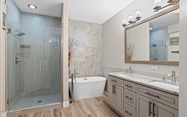 5350 E DEER VALLEY Drive 1250, Phoenix, AZ 85054